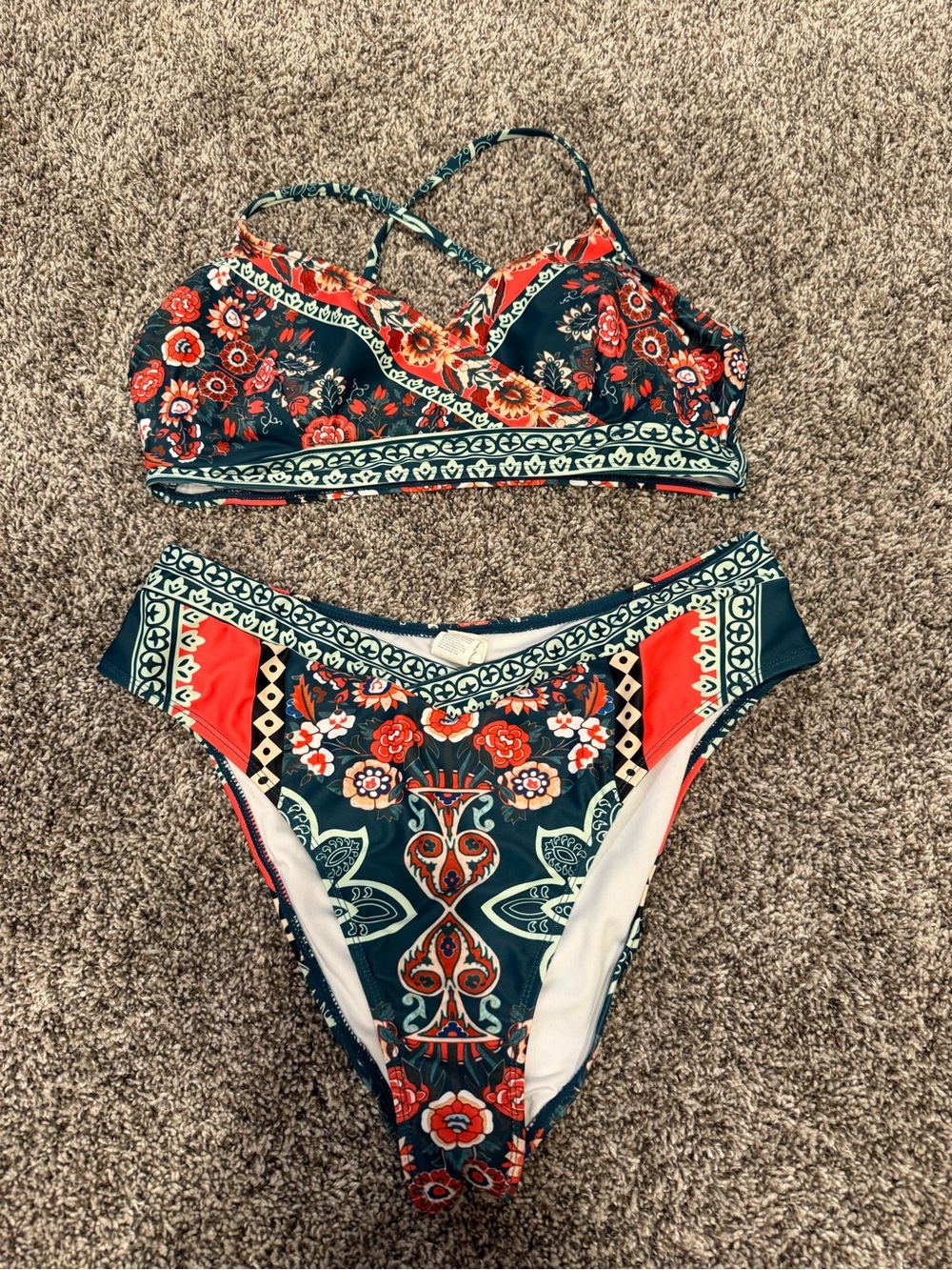 Cupshe Vintage Paisley Triangle Top & Overlap Cheeky Bikini Large